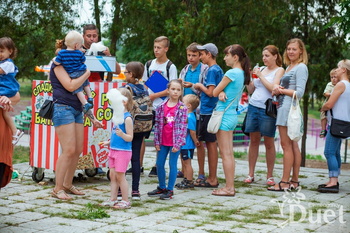 Сладкая вата для детей на рекламной акции - Днепр, Днепропетровск