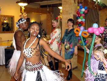Энергичные танцы от афро-шоу на дне рождения - Днепр, Днепропетровск